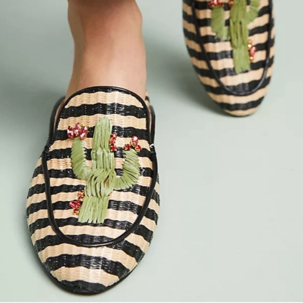 Really fashionable shoes size 9.5 in good used condition cactus raffia